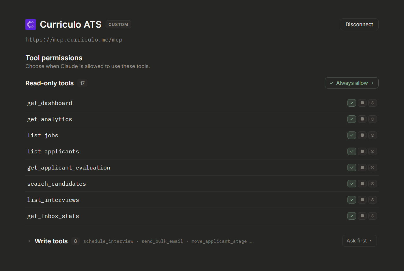 The Curriculo ATS custom connector in Claude, showing the Remote URL https://mcp.curriculo.me/mcp and read-only tools set to Always allow